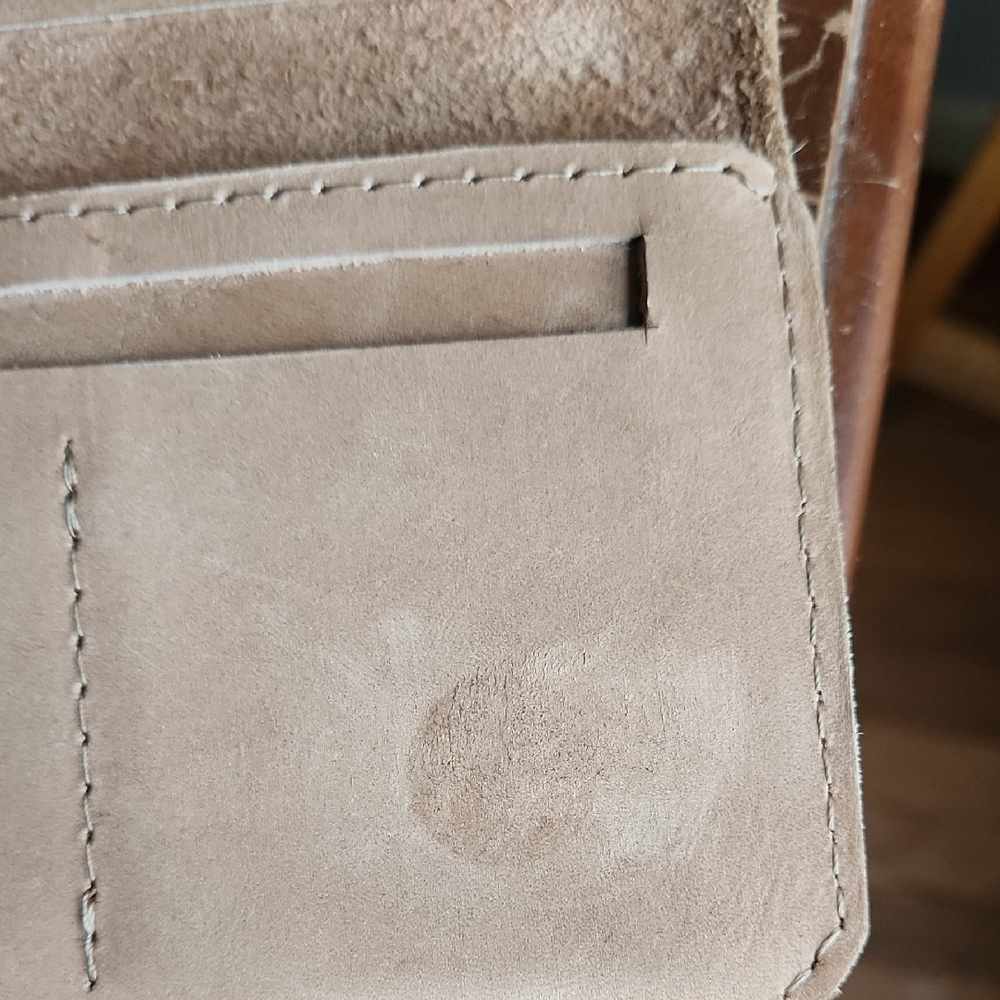Able Debre TriFold Wallet In Beige - Picture 7 of 12